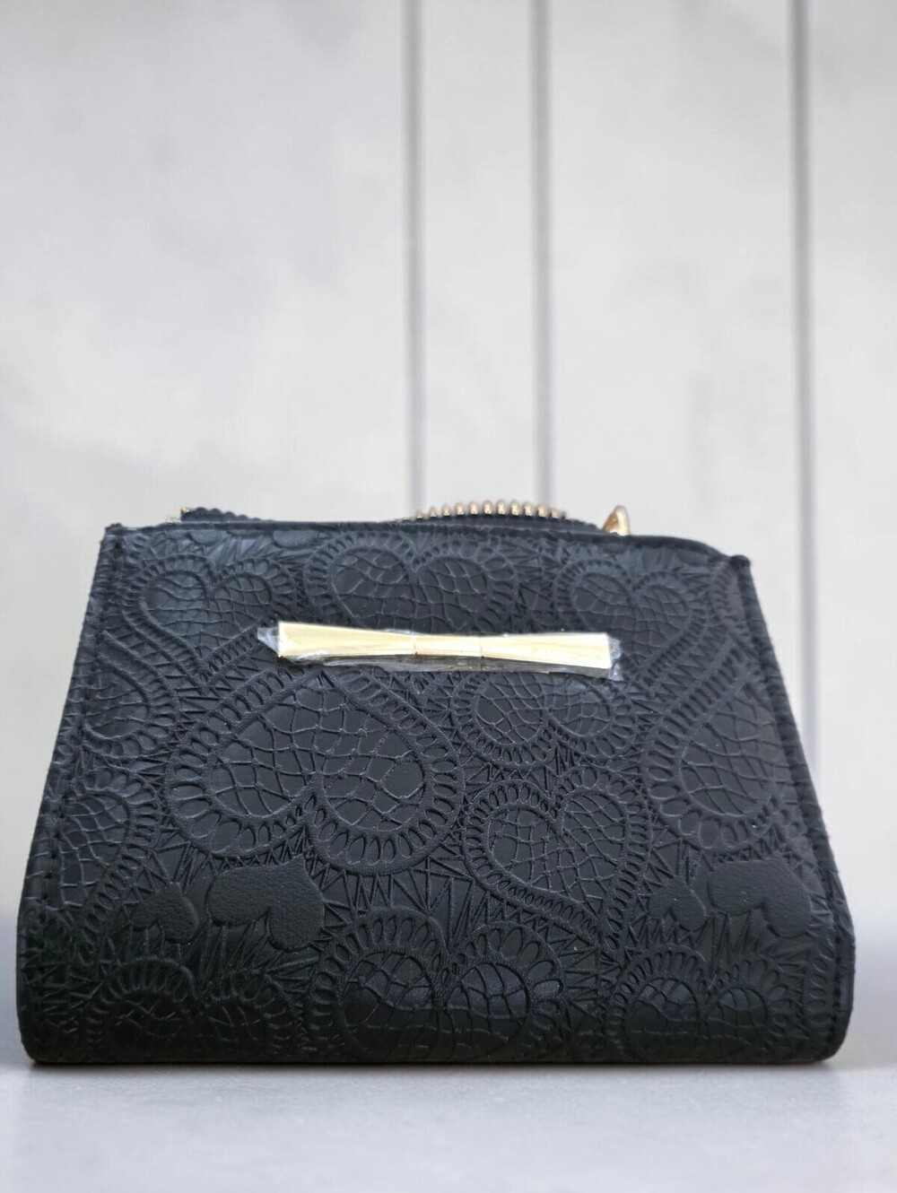 Betsey Johnson Black Lace Embossed Bifold Wallet Gold Hardware Zip Pocket NWT - Picture 10 of 13